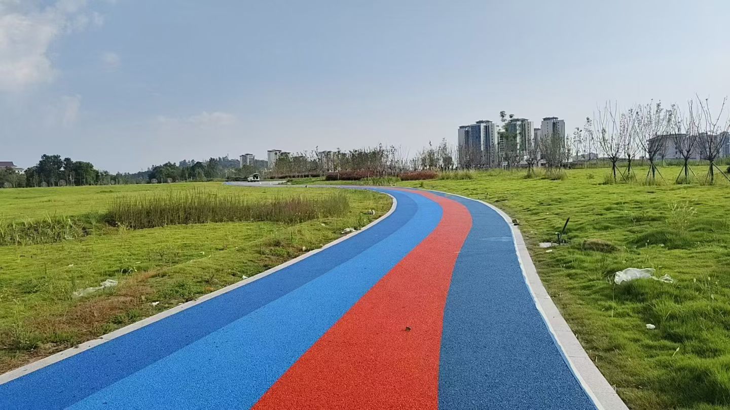厂区路面改色与防腐施工